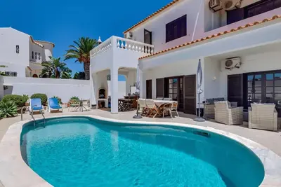 Image de Villa 'Frederique' avec piscine privée, Wi-Fi et climatisation