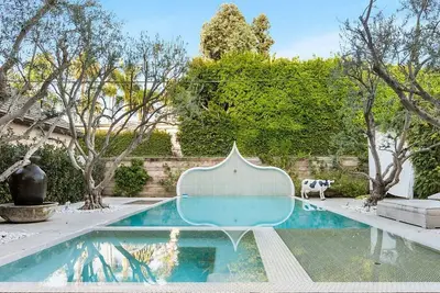 Image de Alpine Drive - Luxurious Modern French Estate with Pool & Spa