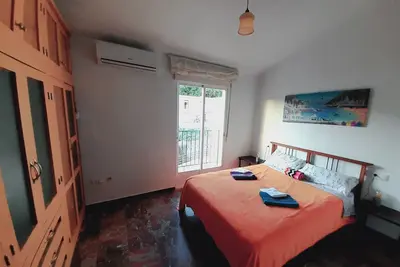 Image de Modern house in a quiet location in La Herradura - pets welcome!