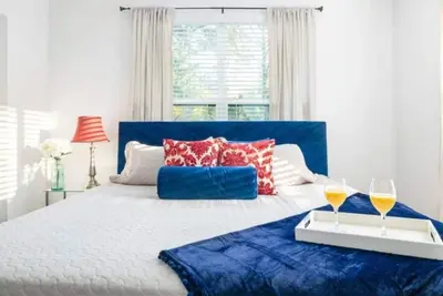 Image de Winston Sleeps 16 - 2 Kitchens