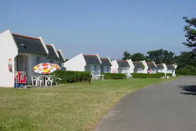 Image de Camping 2 étoiles - Piscine  - ccaba00