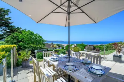 Image de Ocean Breeze - Quatre Chambres Maison, Couchages 8