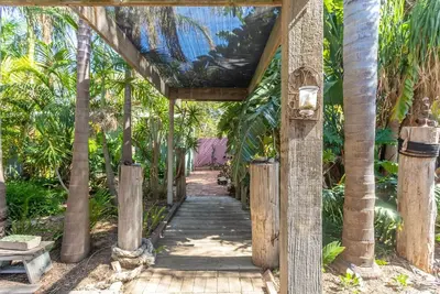 Image de Retro Retreat – Steps from Aldinga Beach
