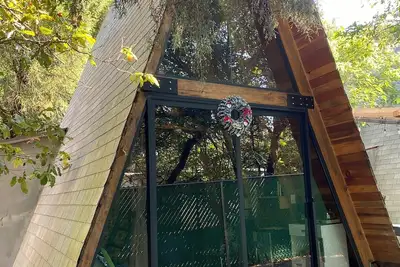 Image de Cabaña romántica y acogedora en Tepoztlán a 10 minutos del centro! Encantadora