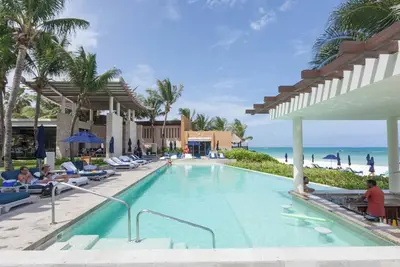 Image de Luxe 3-Bedroom Villa w/ Rooftop Pool