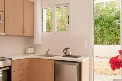 Image de Ground Floor Studio with Sea View ( Unit F)
