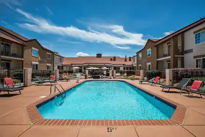 Image de Family-friendly Room w/ Free Hot Breakfast | Free Onsite Parking