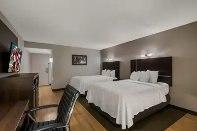 Image de Experience Value Stay Room w/ Complimentary Breakfast | Free Parking