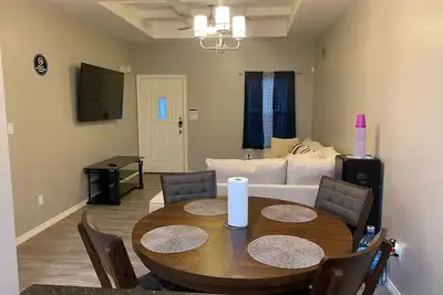 Image de Cozy Getaway w/King Bed near Utrgv