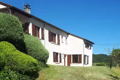 Gîte spacieux avec Piscine pour 5 personnes