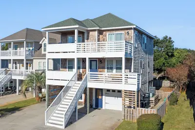 Image de Banks on Bay: Sound Views | Fenced Yard | Dogs Ok