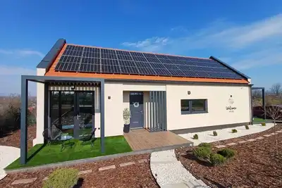 Image de Maison de vacances avec sauna infrarouge et jacuzzi à proximité immédiate de caves à vin