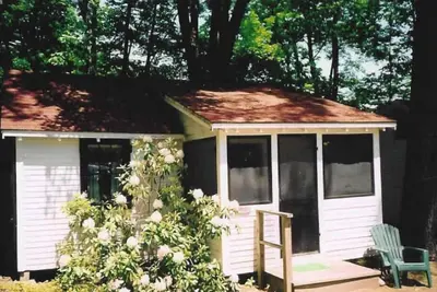 Image de Maple Cottage-Private Beach-Pets Welcome - Round Table Lodge, Sebago, Maine