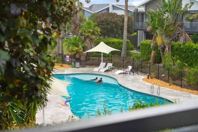Image de 3bdrm Coastal Oasis in Magenta