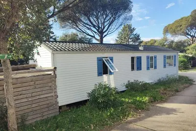 Image de Mobil home résidentiel familial Parc Montana