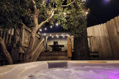 Image de Carmel Vista - Ocean Views, Fire Pit & Hot Tub!