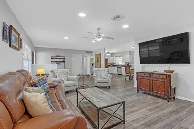Image de New! Waterfront Retreat w/ Canal Access