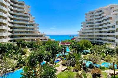 Image de Charmant Appartement à Benalbeach