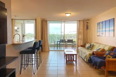 Image de Ocean View in a central apartment w/ pool and gym