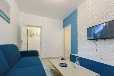 Azur-2 pièces full équipé à Strasbourg dans quartier calme.