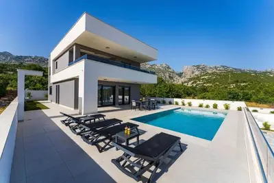 Image de Piscine calme Villa Silente