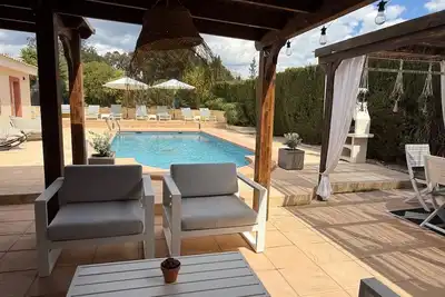 Image de Beautiful villa with pool ideal for 1 or 2 families