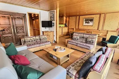Image de Appartement 3 pièces situé à Val d'Isère, dans une résidence calme à proximité des pistes et du centre de la station