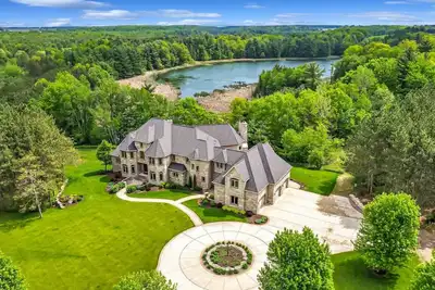 Image de Gray Lake Villa -Sauna\/Theater\/9 bedroom\/Sleeps 22
