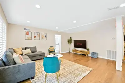 Image de Spacious 5br Near Dtla & Disneyland #TravelSGV