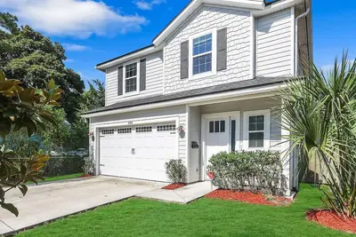 Image de 4br, Hot Tub, Kid Friendly, Video Arcade, Jax Beach, Mayo Clinic, Fenced Yard