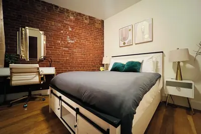 Image de 7 Beds - Steps from Times Square