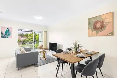 Image de Walk to everything! Modern 2Beds Apt w\/ EasyAccess