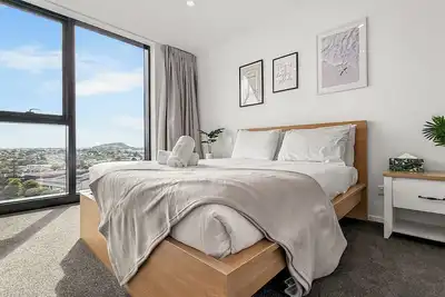 Image de Enticing Ellerslie | New 1-Bed Apt. Stunning Views