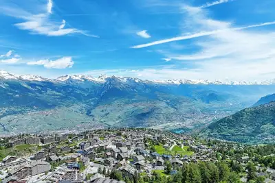 Image de Joli appartement dans une maison de vacances pour 6 personnes avec Wifi, Tv, balcon et parking