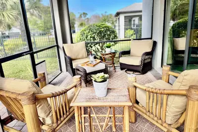 Image de Resort Style Living, Golf Access, Spacious 4 Bedrooms, LakeViews, Fenced! !