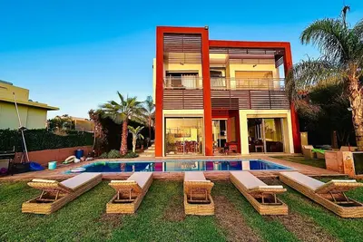 Image de Villa Marrakech sur golf piscine cuisinière menu