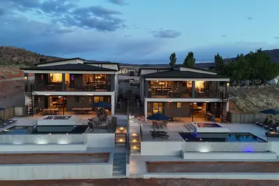 Image de Exclusive Retreats Desert Vista Retreat- Moab Estate for Large Groups- Pool, Spa