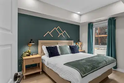 Image de Ground Floor Gem|Mountain View|2 Kings|Pool & Bbq