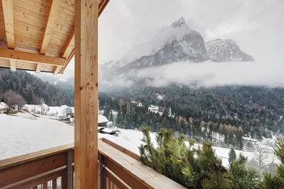 Image de Appartement \"Wiesenduft\" avec vue sur les montagnes, terrasse privée et Wi-Fi