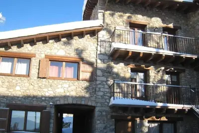 Image de Maison de campagne \"El Paller O La Casa De Ca L'EscolĂ \" avec vue sur la montagne, terrasse et Wi-Fi