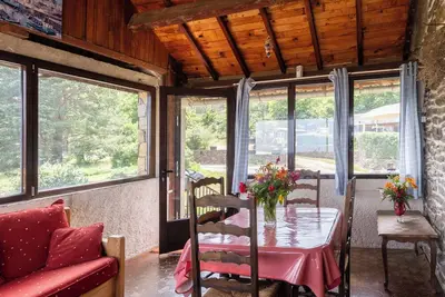 Image de Maison de vacances 'Le Pigeonnier' avec vue sur les montagnes, piscine partagée et climatisation
