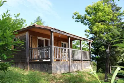 Image de Appartement 'Cindy - Mas Lachamp' avec vue sur les montagnes, piscine partagée et climatisation