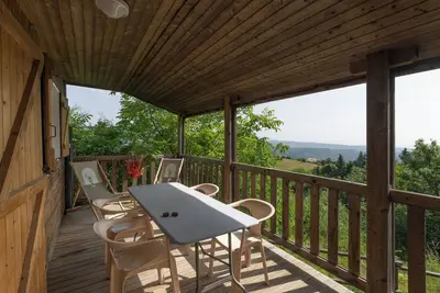 Image de Chalet 'Jordan - Mas Lachamp' avec vue sur les montagnes, piscine partagée et climatisation