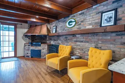 Image de Former Home of Tony Canadeo - 2025 Nfl Draft Rental