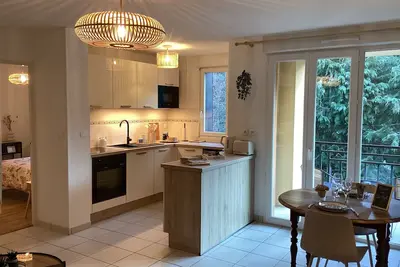 Image de Appartement classé3 étoiles proche cité Médiéval au calme avec parking