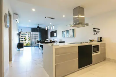 Image de Modern 2-Bed/2-Bath Condo Near Riu Hotel & Beach with Rooftop Pool