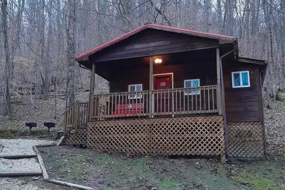 Image de Cozy & Efficient cabin w/ river access. Pet Friendly!