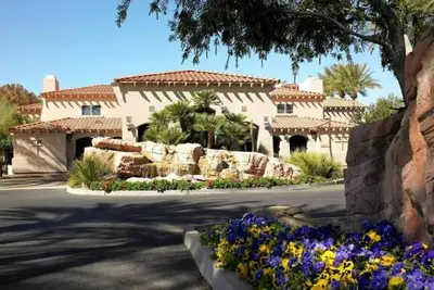 Image de Enjoy winter in a deluxe 1-bed condo with kitchenette in beautiful Scottsdale