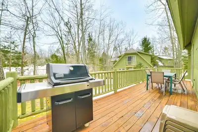 Image de Golf, Swim & Soak in Pond Views: Lewiston Escape!