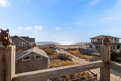 Image de Gatsby's - Heated Plunge Pool & Hot Tub in Obp, Sleeps 24, Steps From The Beach